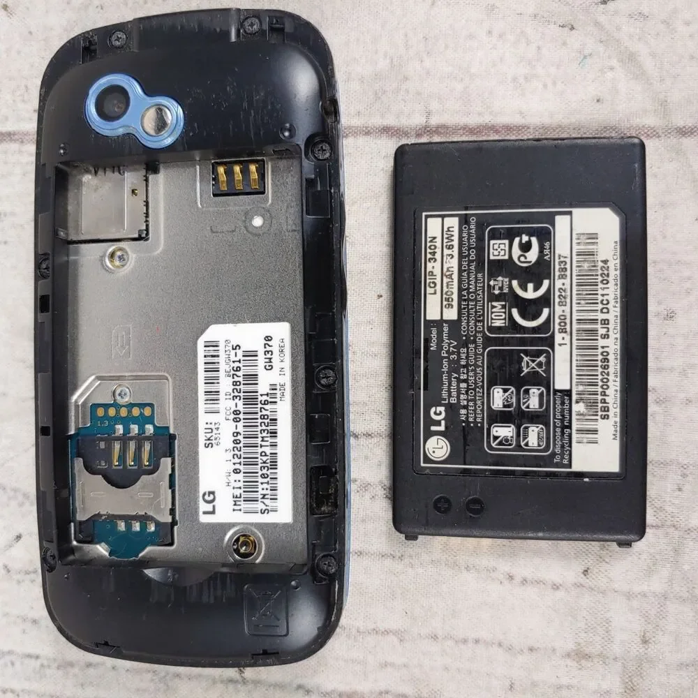 BAD SCREEN PARTS ONLY - LG Neon 2 II Slider Cell Phone - GW370 Blue ( AT&T )